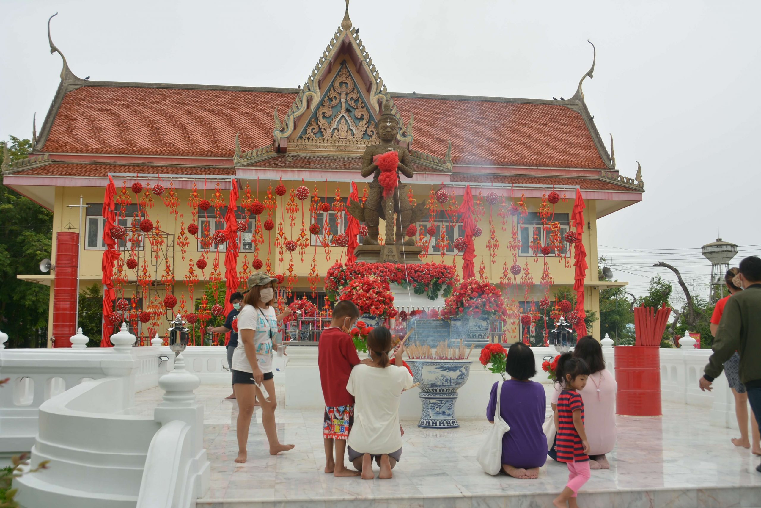 ท้าวเวสสุวรรณองค์ใหญ่ 